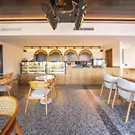 Premier Lounge 호텔