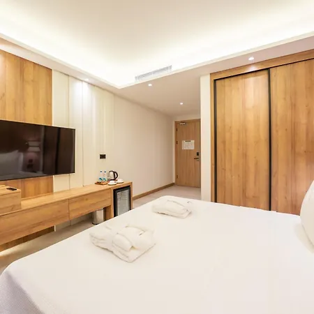 Premier Lounge 5*