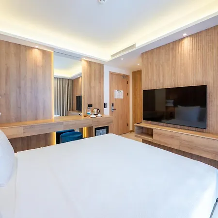 Premier Lounge ホテル Tuzla